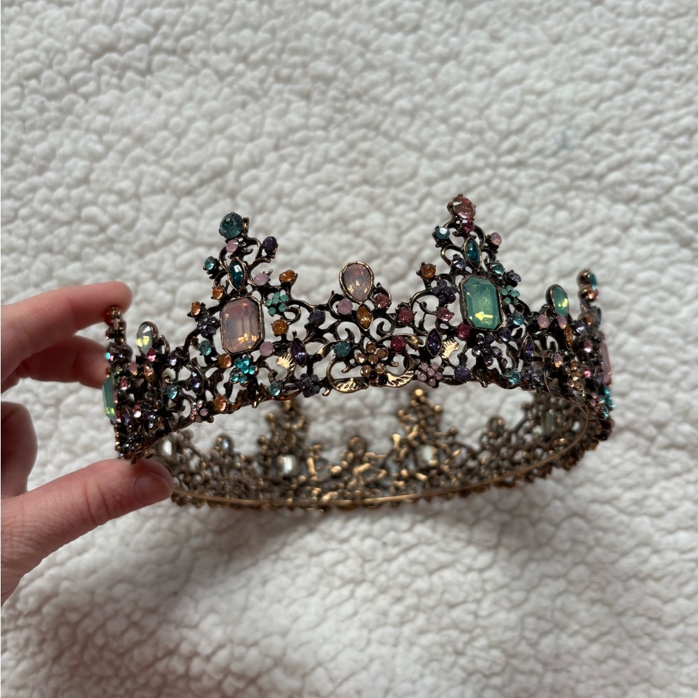 Elegant Gold and Multicolor Gemstone Crown